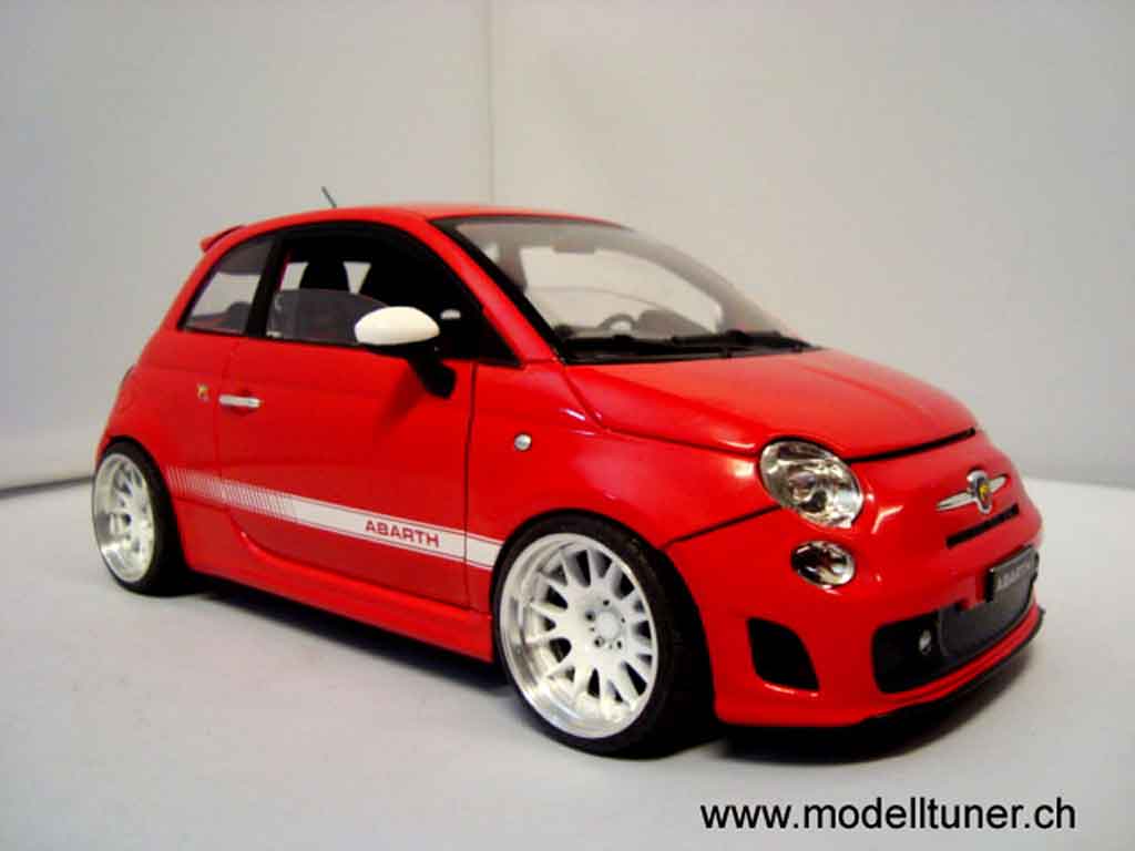 Fiat 500 Abarth red 2007 1/18 Mondo Motors