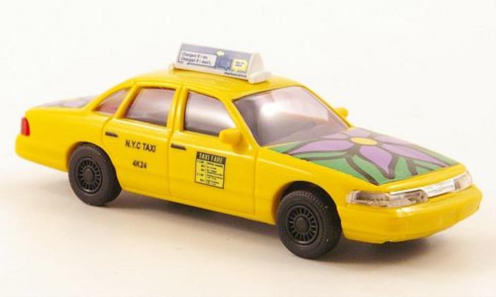 Ford Crown 1/87 Busch Victoria Purple Flower diecast model cars