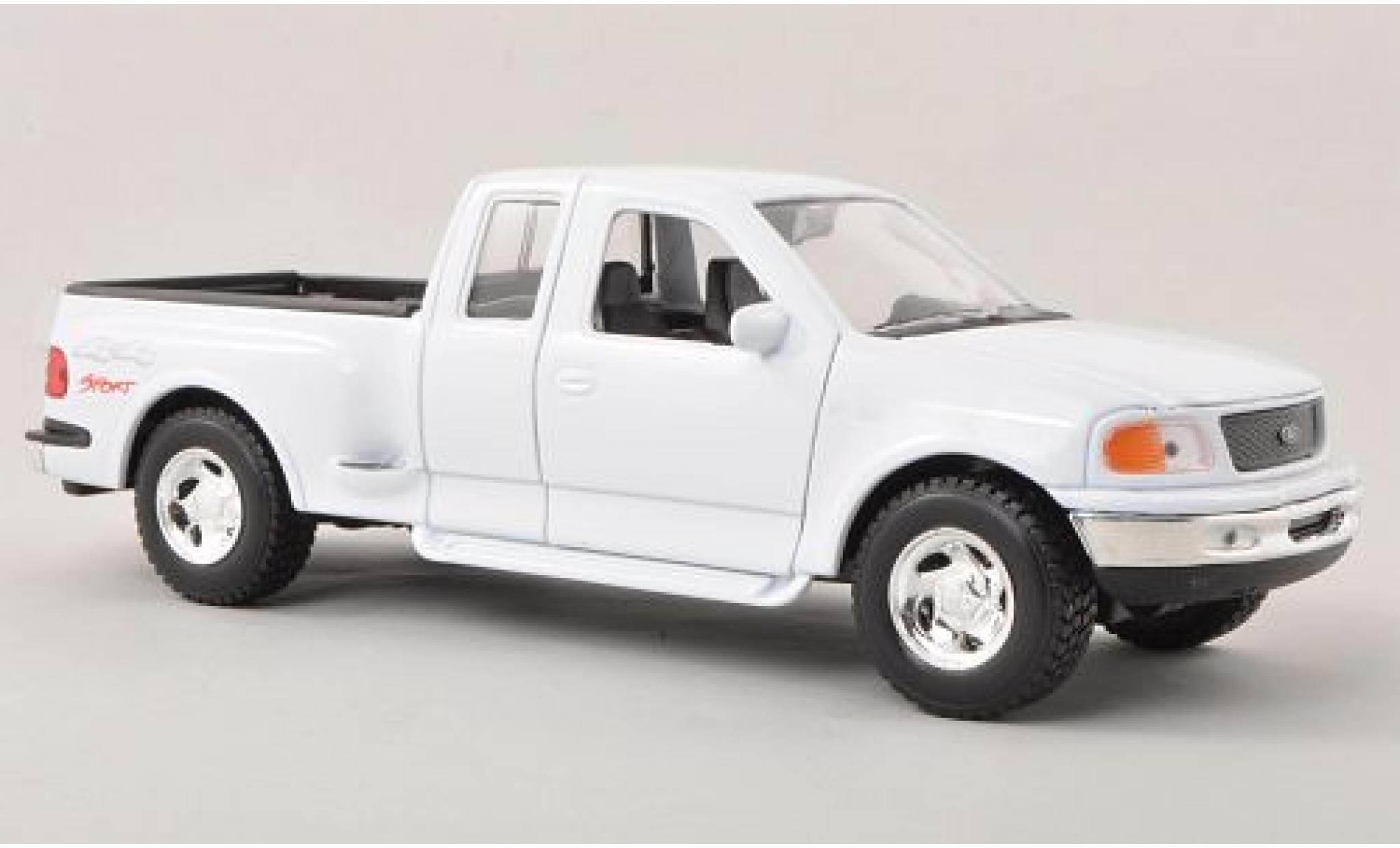 Ford F-1 1/24 Welly 50 Flaresid white 1:24 diecast model cars