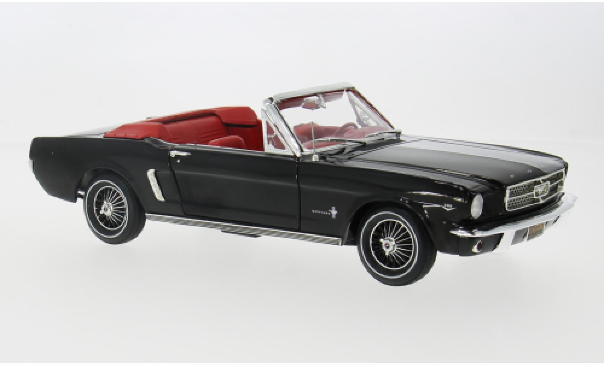 Ford Mustang 1/18 Auto World Conver black 1:18 diecast model cars