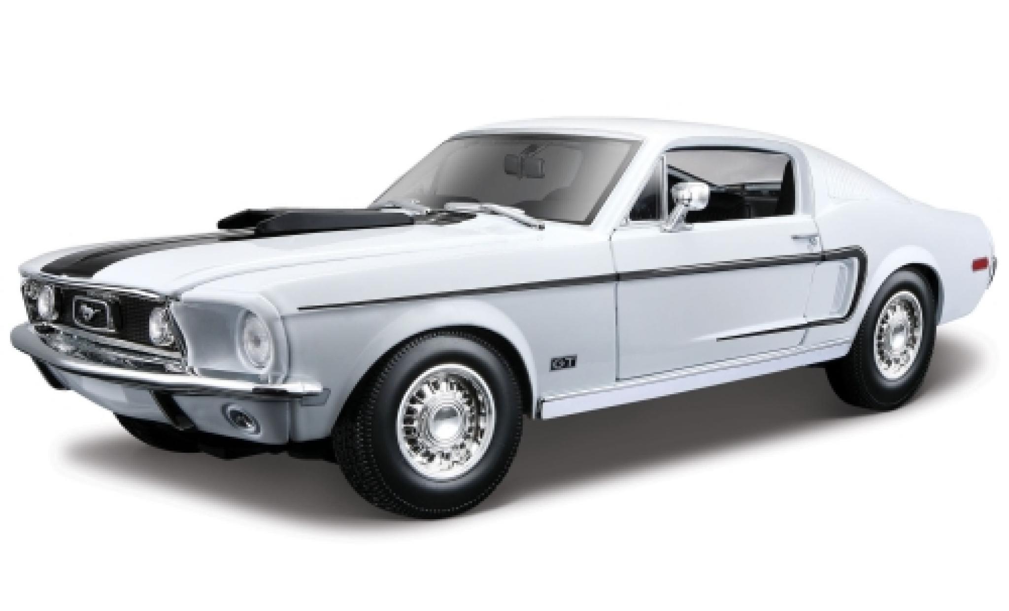 Ford Mustang 1/18 Maisto GT Cob white 1:18 diecast model cars