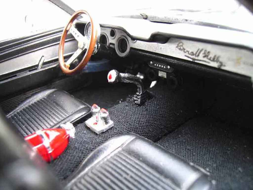 Shelby GT 500 Base eleanor replique 1/18 Shelby Collectibles