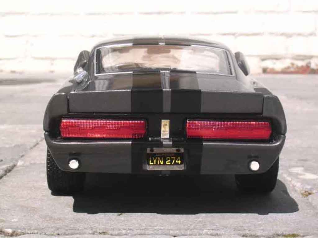 Shelby GT 500 Base eleanor replique 1/18 Shelby Collectibles