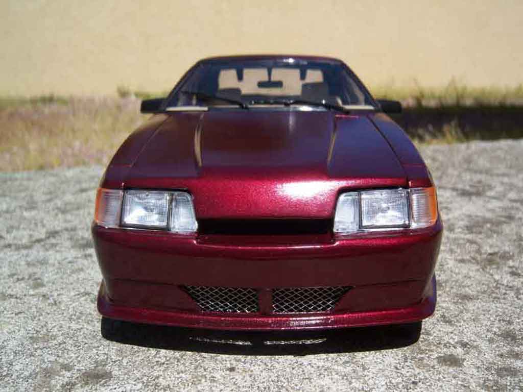 Ford Mustang SVO red 1/18 Welly