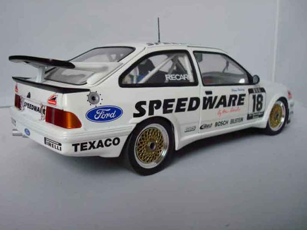 Ford Sierra RS 500 dtm ludwig 1/18 Minichamps