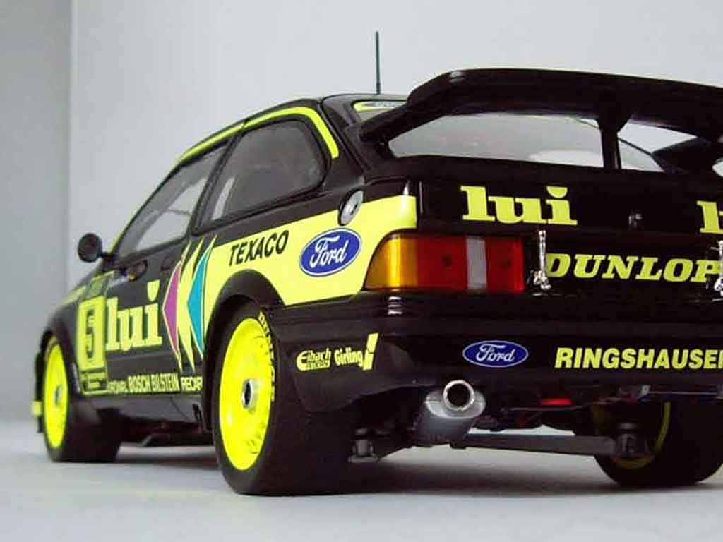 Ford Sierra RS 500 dtm 88 reuter 1/18 Minichamps