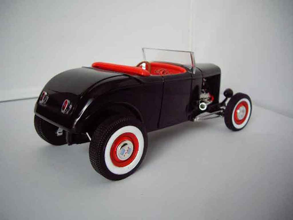 Ford 1932 Hot Rod roadster 1/18 Hot Wheels