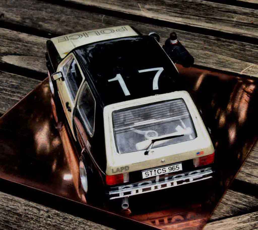Volkswagen Golf GTI police / police 1/18 Solido