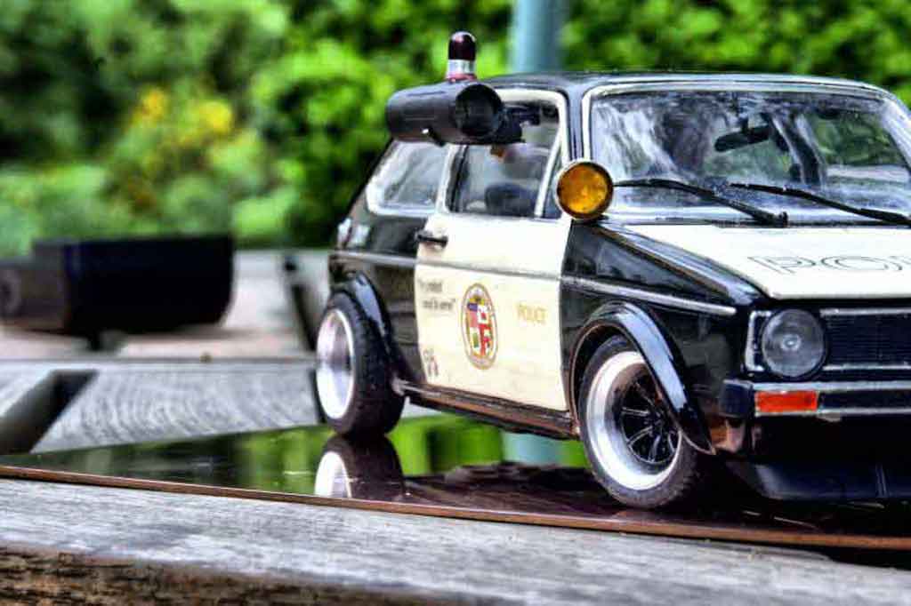 Volkswagen Golf GTI police / police 1/18 Solido