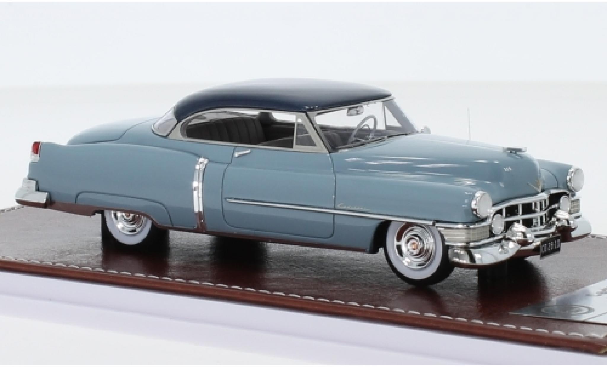 Cadillac Series 62 1/43 GIM   Great Iconic Models 2-Door Coupe blue/metallic blue 1951 diecast model cars