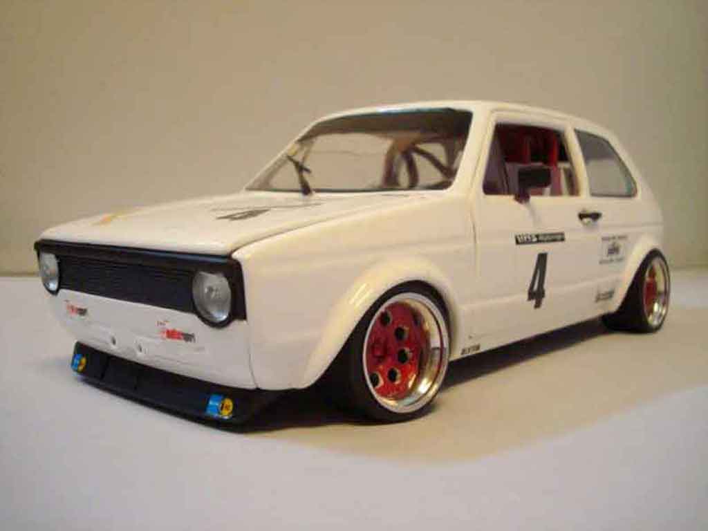 Volkswagen Golf 1 GTI 1/18 Solido Berg Cup 1 GTI white jantes red diecast model cars