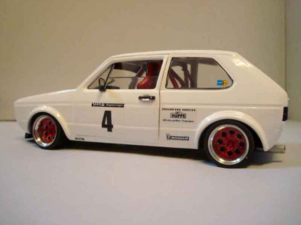 Volkswagen Golf GTI Berg Cup white jantes red 1/18 Solido