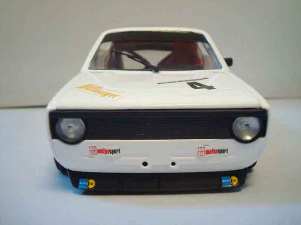 Volkswagen Golf GTI Berg Cup white jantes red 1/18 Solido