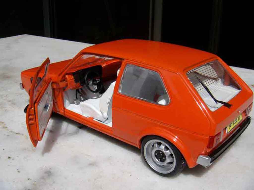 Volkswagen Golf GTI jantes ATS 15 pouces orange 1/18 Solido