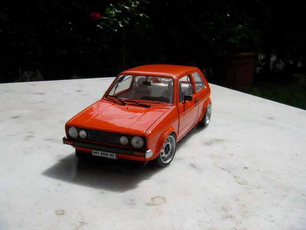 Volkswagen Golf GTI jantes ATS 15 pouces orange 1/18 Solido