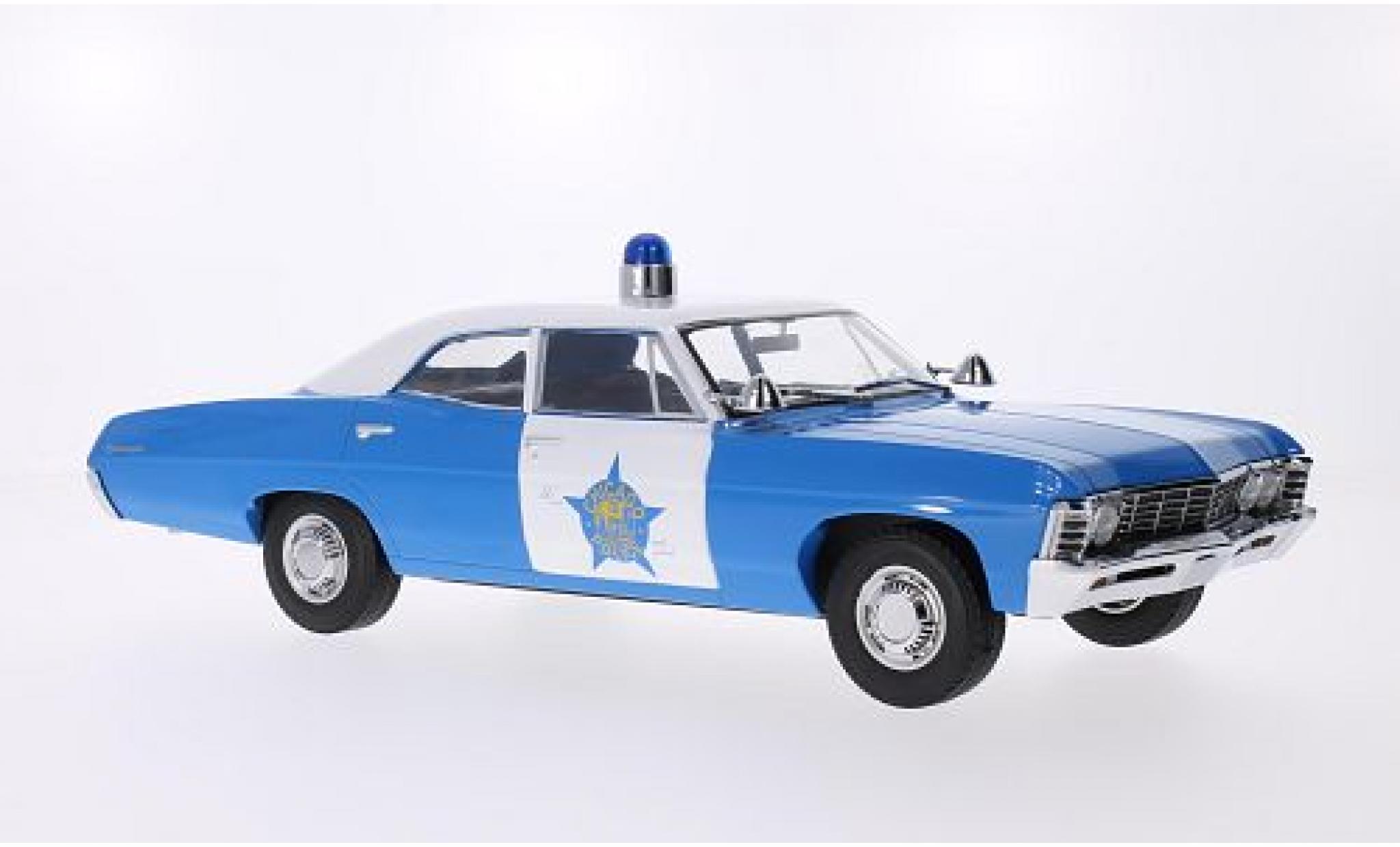Chevrolet Biscayne 1/18 Greenlight Chicago Police Department 1967 Artisan Collection diecast model cars