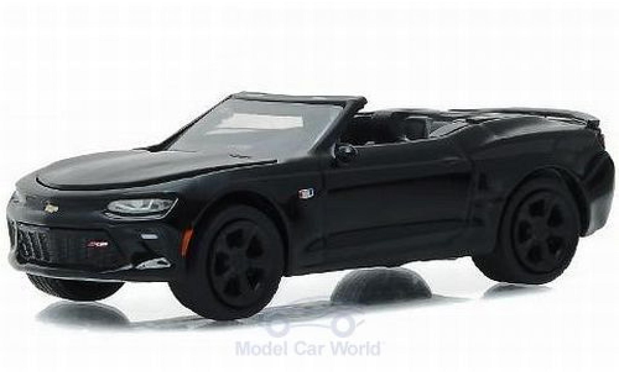 Chevrolet Camaro 1/64 Greenlight Convertible metallic black 2017 Black Bandit - Series 16 ohne Vitrine diecast model cars