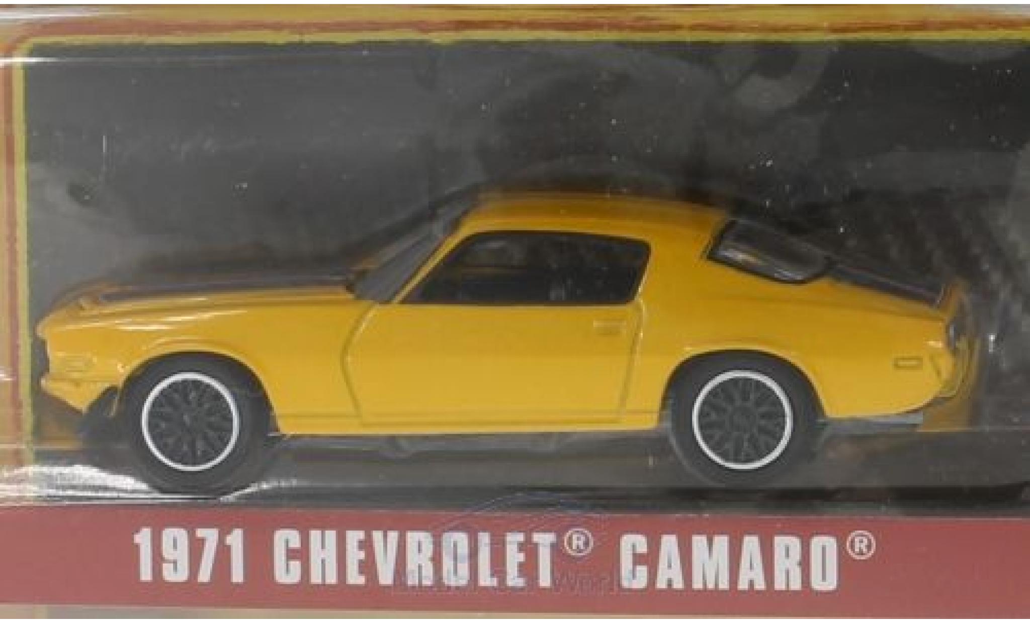 Chevrolet Camaro 1/64 Greenlight yellow 1971 diecast model cars