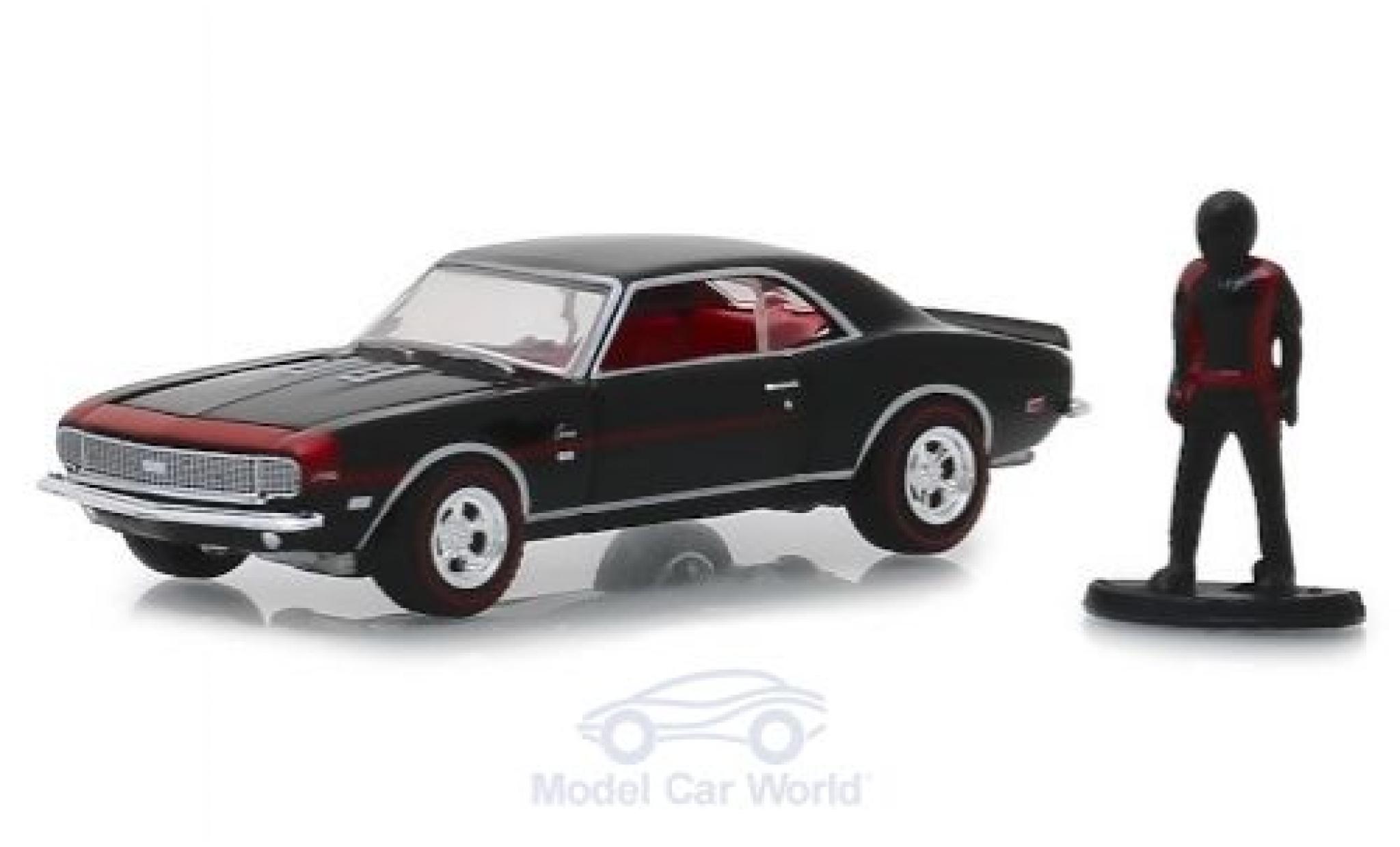 Chevrolet Camaro 1/64 Greenlight RS-SS black 1968 mit Figur diecast model cars