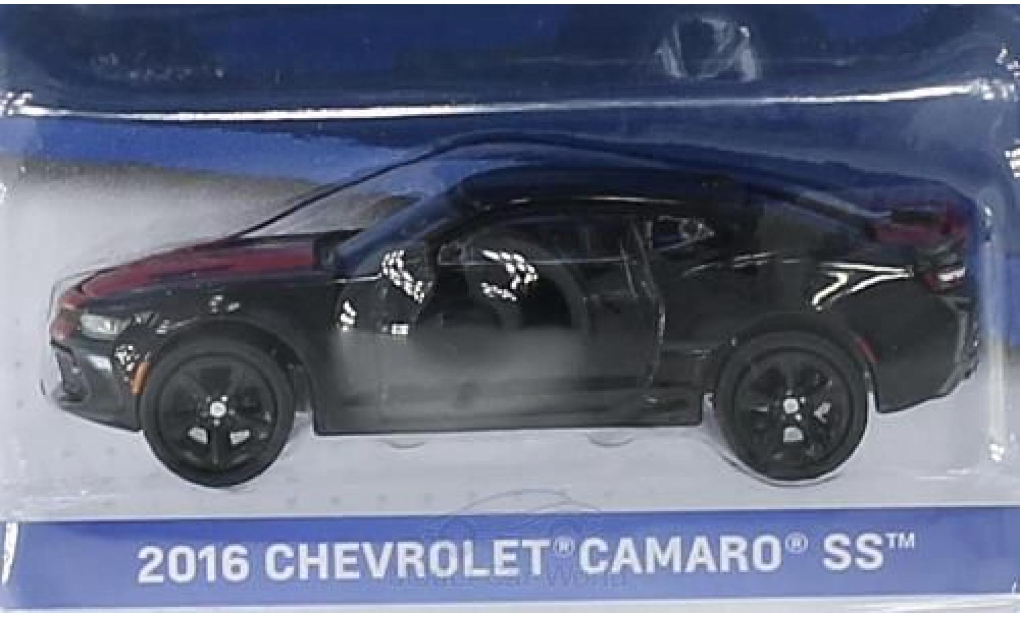 Chevrolet Camaro 1/64 Greenlight SS black/red 2016 General Motors Series 1 ohne Vitrine diecast model cars
