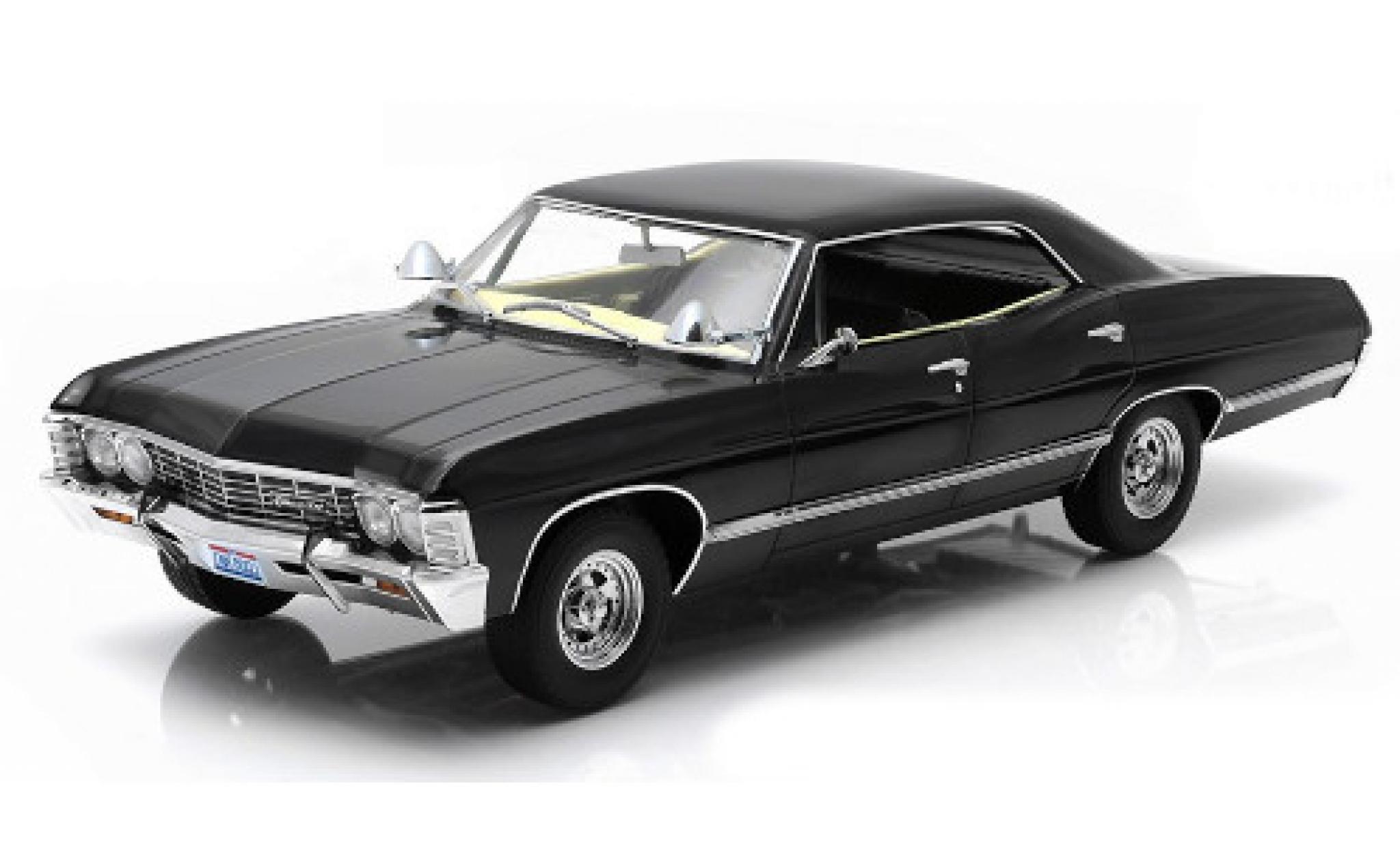 Chevrolet Impala 1/43 Greenlight Sport Sedan black 1967 diecast model cars