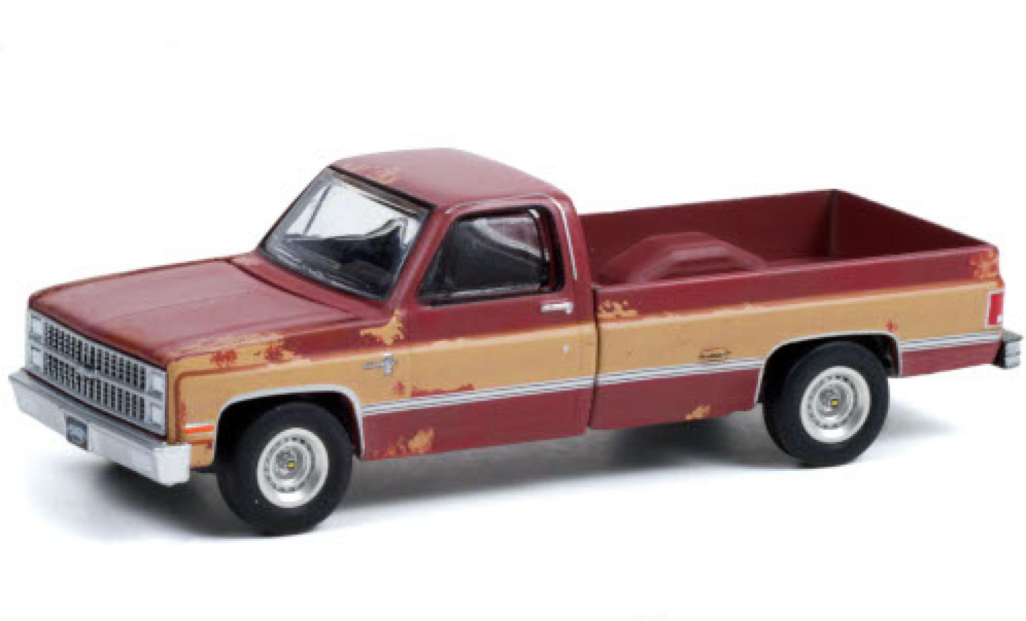 Chevrolet Silverado 1/64 Greenlight C-10 matt-red/matt-beige 1983 mit Witterungsspuren diecast model cars