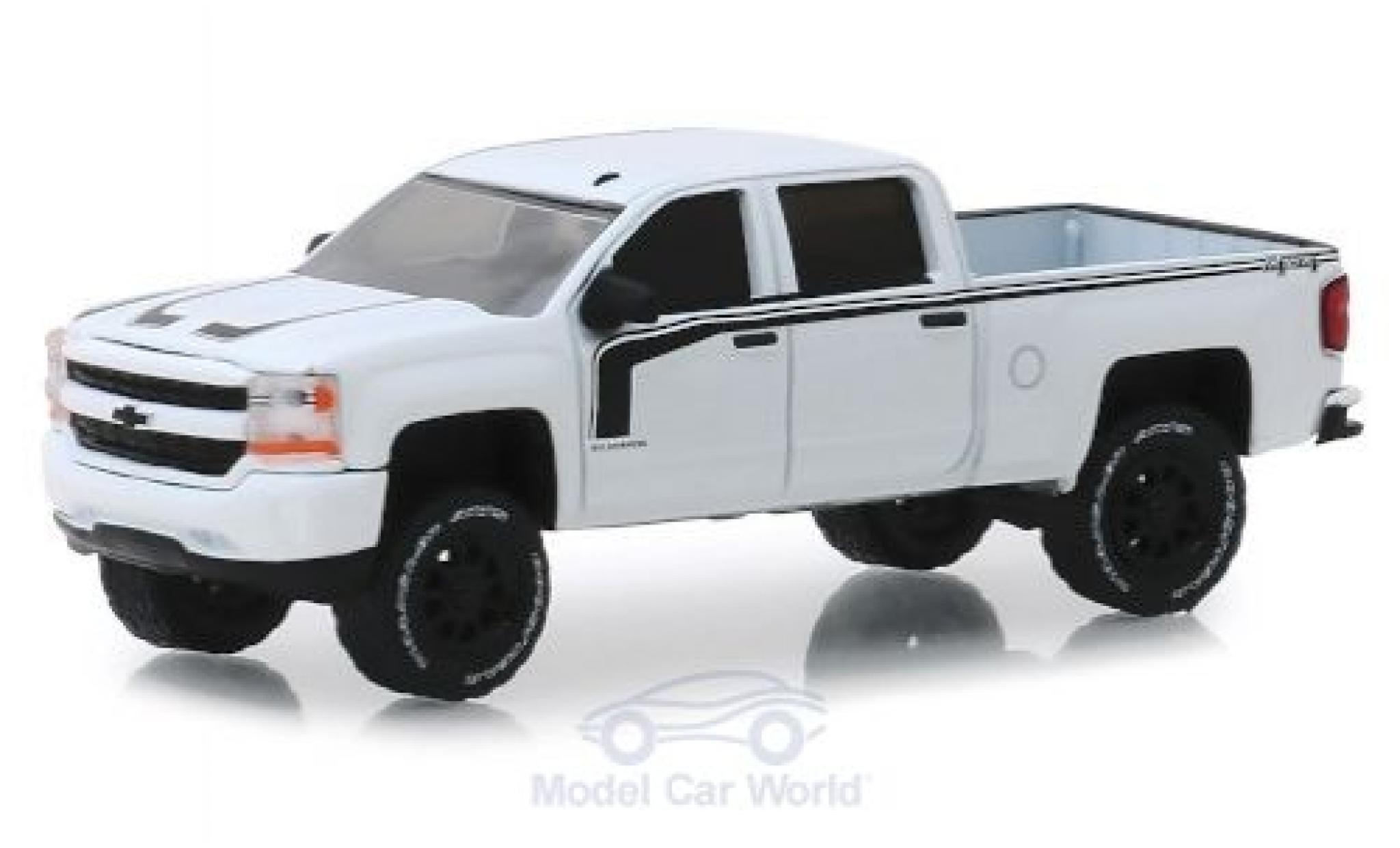 Chevrolet Silverado 1/64 Greenlight Rally 2 white/black 2017 diecast model cars
