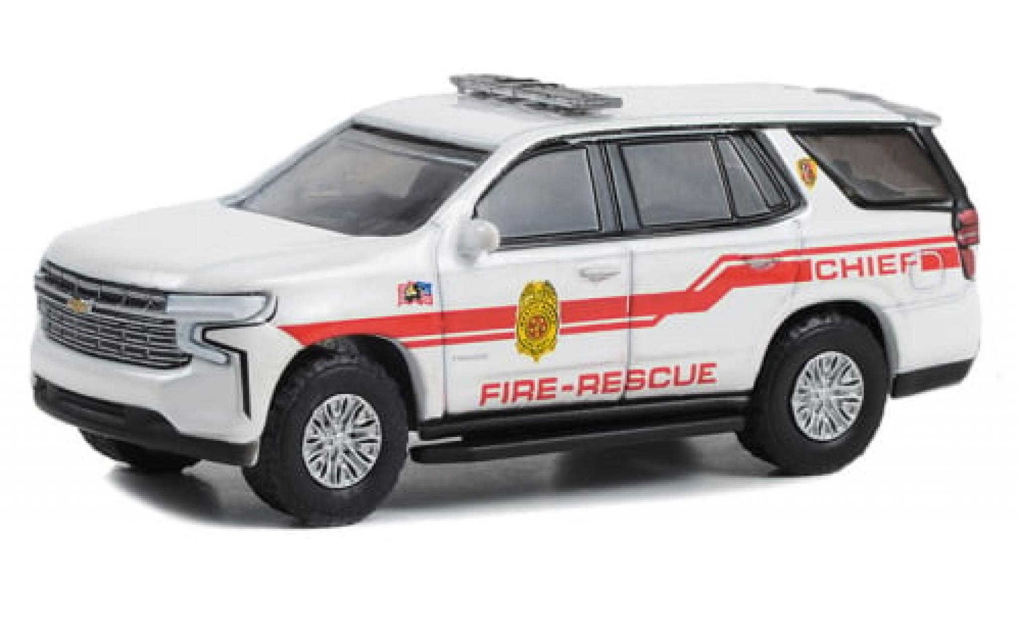 Chevrolet Tahoe 1/64 Greenlight Mastic Beach Fire Department 2021 1:64 diecast model cars