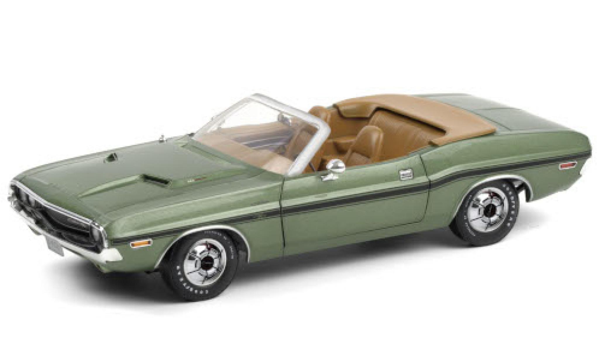 Dodge Challenger 1/18 Greenlight R/T 383 Convertible metallic green/black 1970 diecast model cars