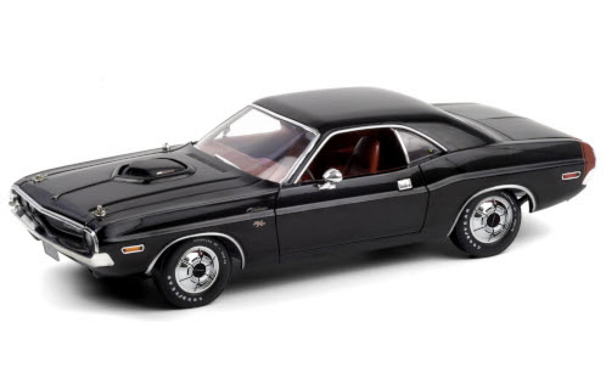 Dodge Challenger 1/18 Greenlight R/T 440 6-Pack black 1970 diecast model cars