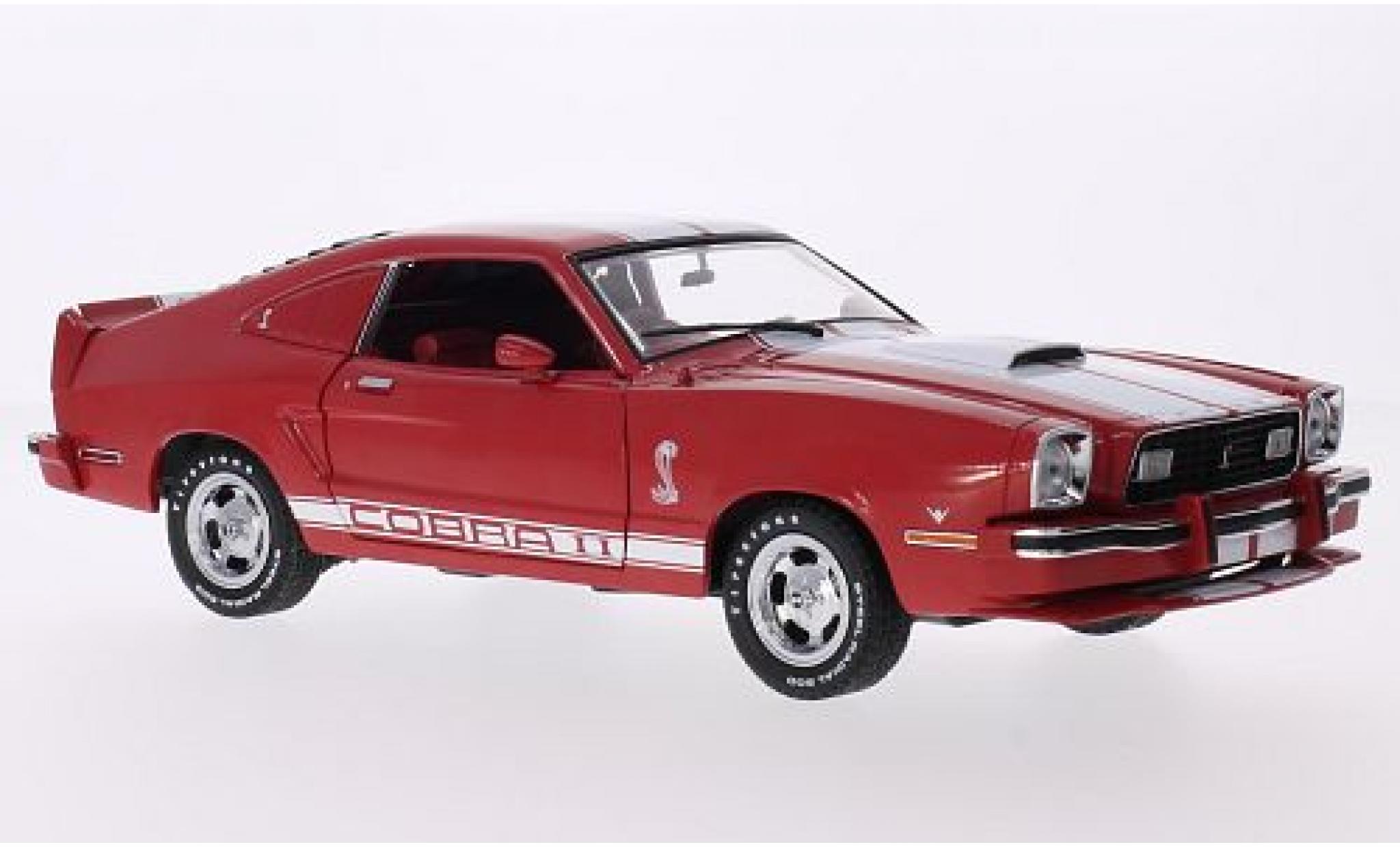 Ford Mustang 1/18 Greenlight II Cobra II red/white 1978 diecast model cars