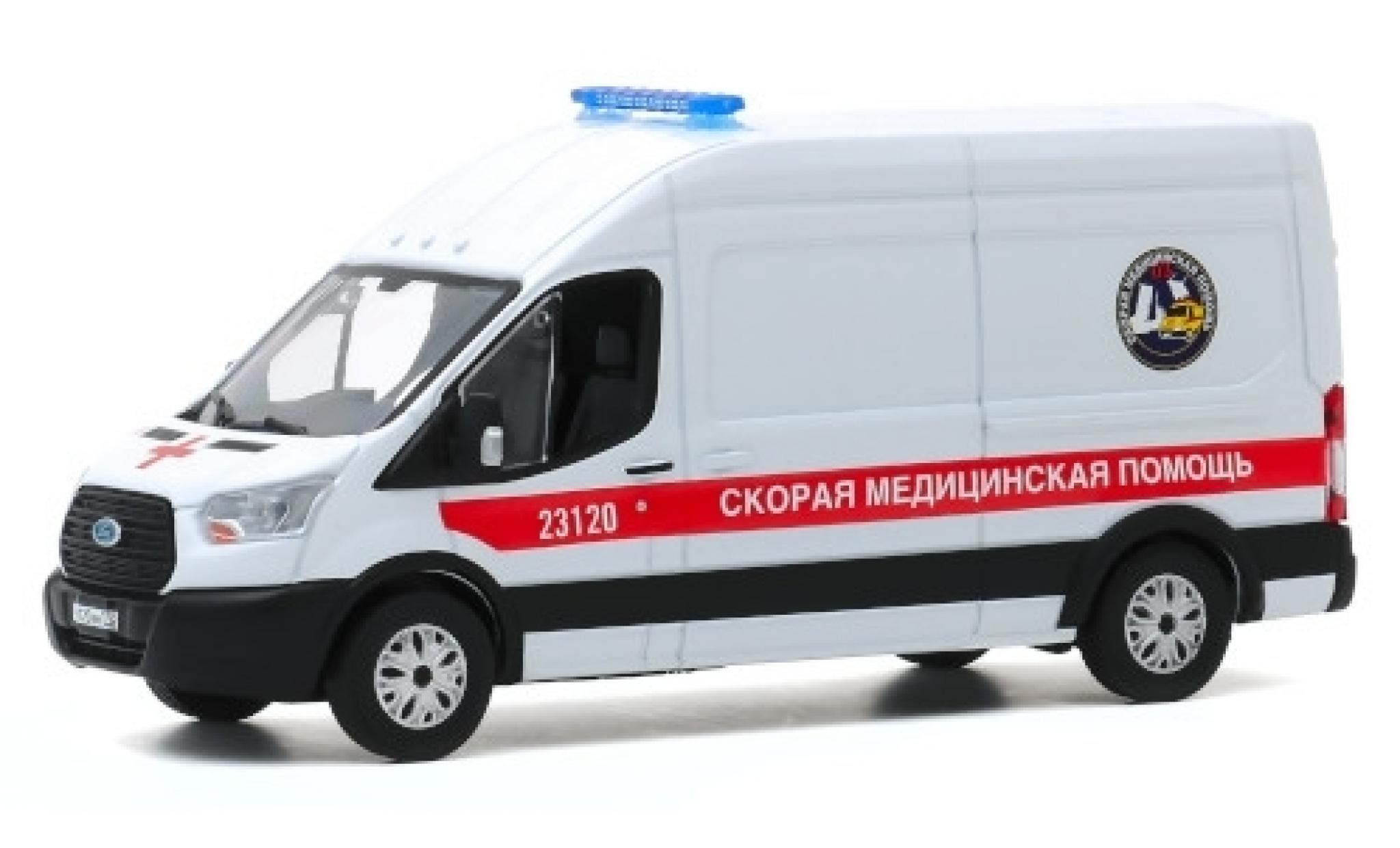 Ford Transit 1/43 Greenlight LWB HD Fast Medical Aid - St. Petersburg 2019 Ambulancewagen diecast model cars