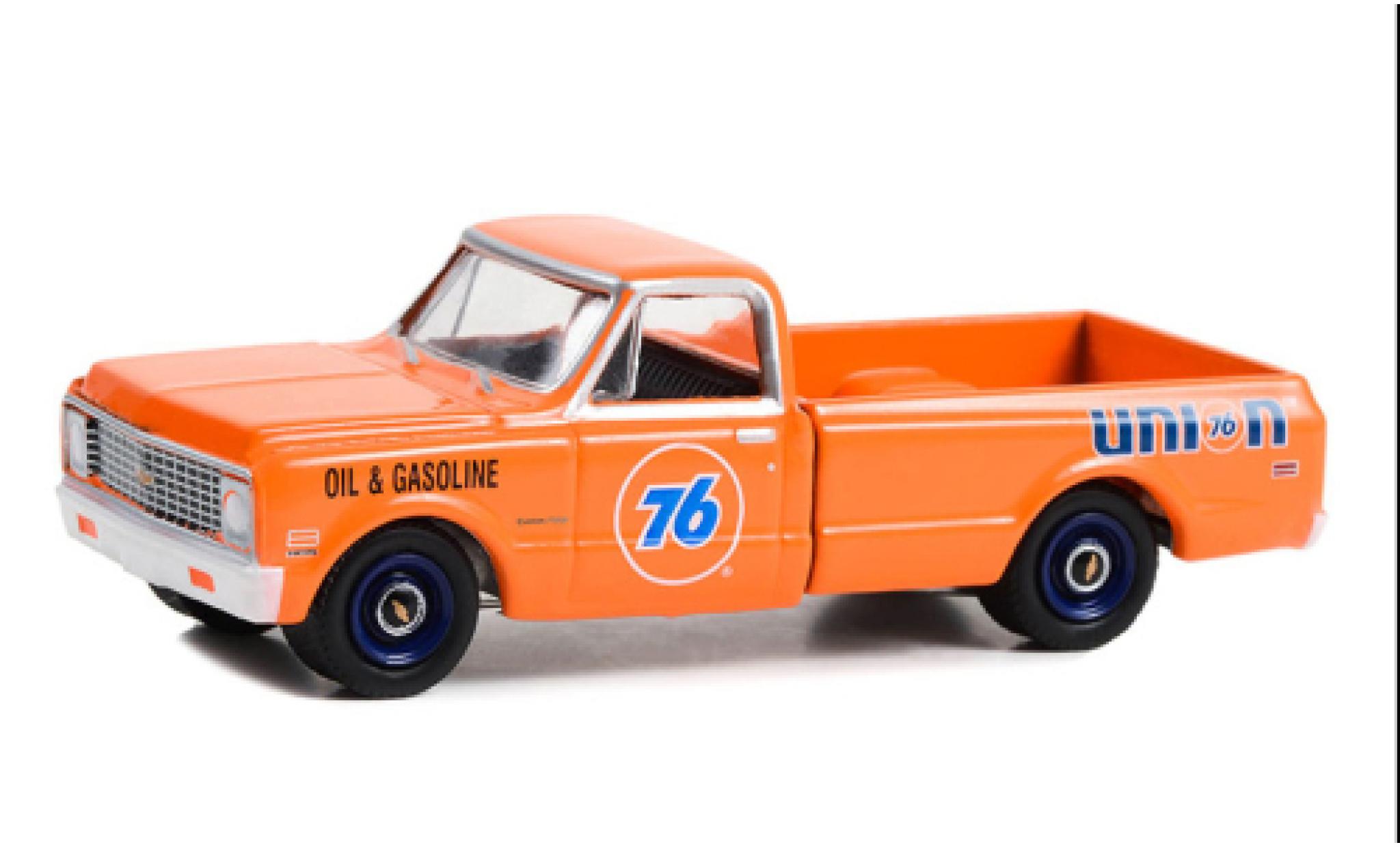 Chevrolet C-10 1/64 Greenlight Pick Up Union 76 1972 diecast model cars