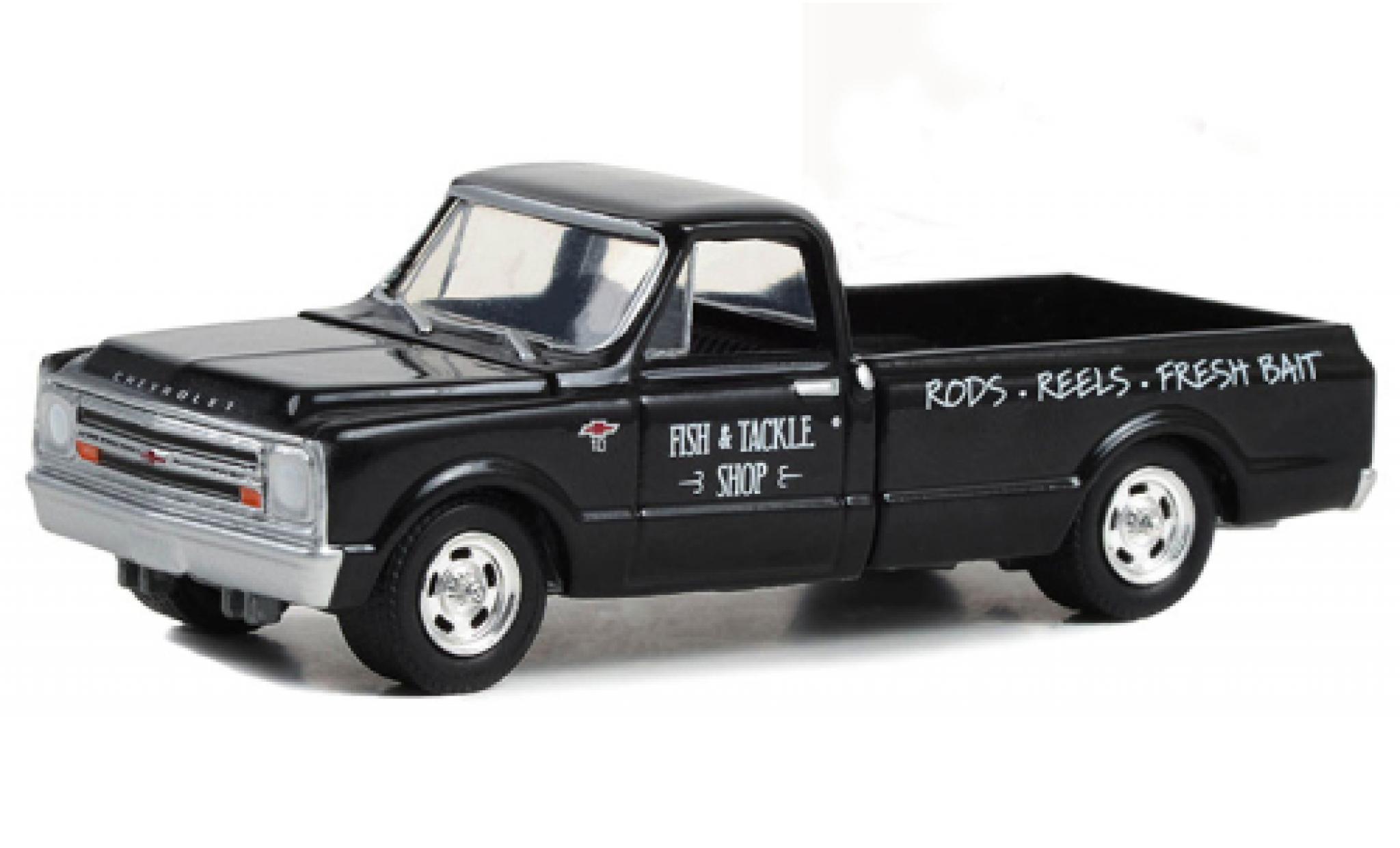 Chevrolet C-10 1/64 Greenlight Poisson & Tackle Shop 1968 diecast model cars