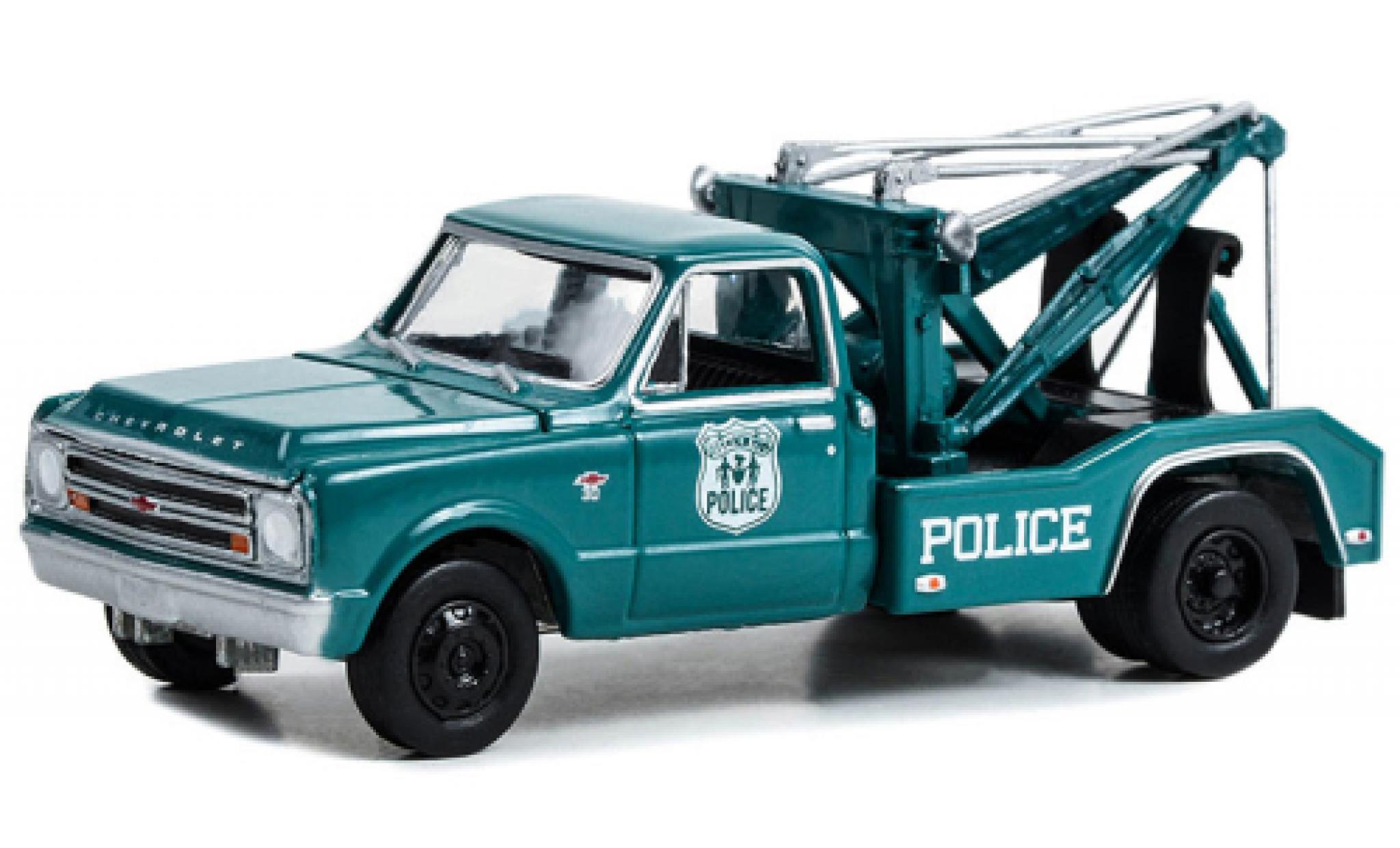 Chevrolet C-30 1/64 Greenlight Dually Wrecker Nouveau York City Police Departement 1967 diecast model cars