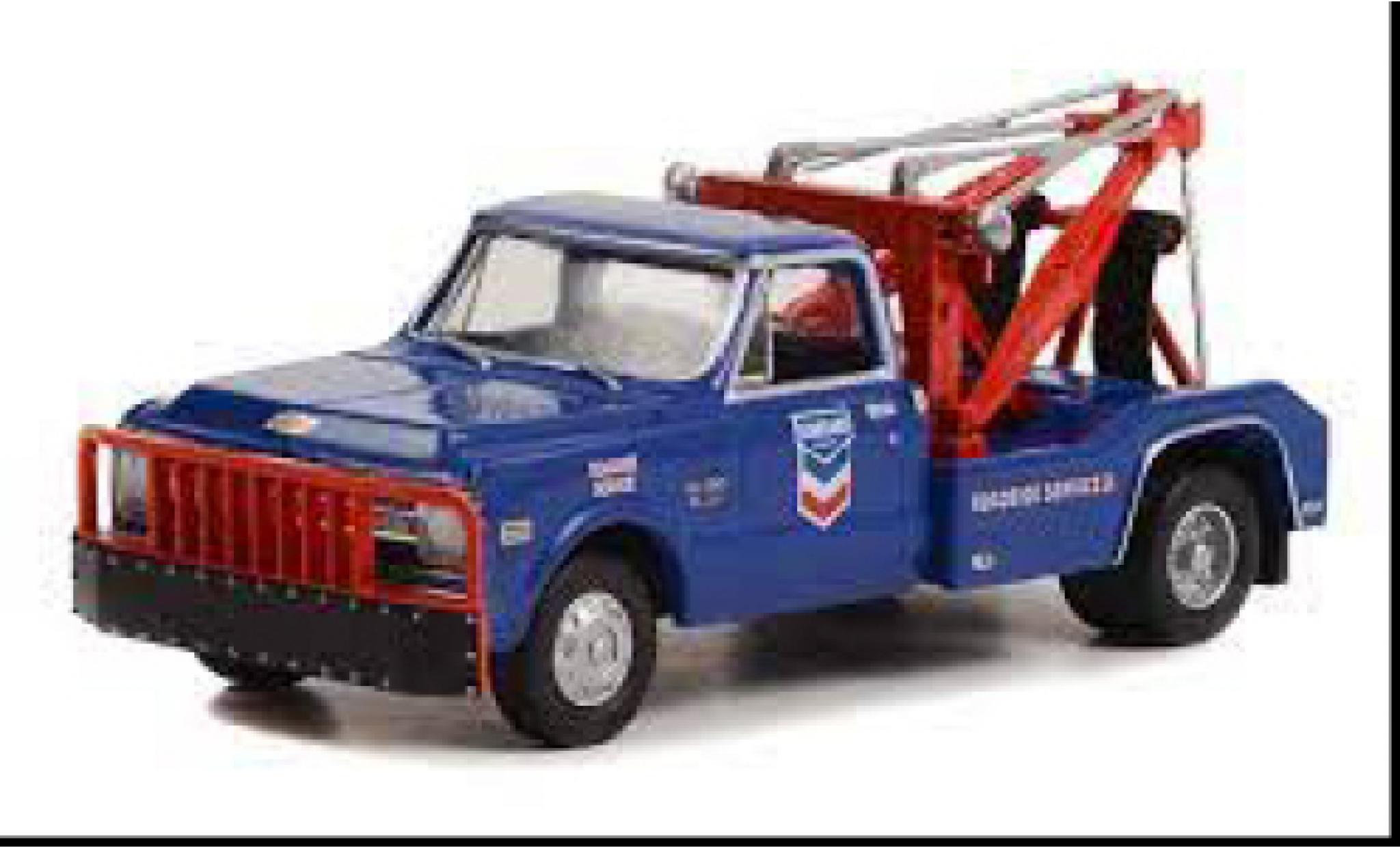 Chevrolet C-30 1/64 Greenlight Dually Wrecker Standard Oil Company 1969 diecast model cars