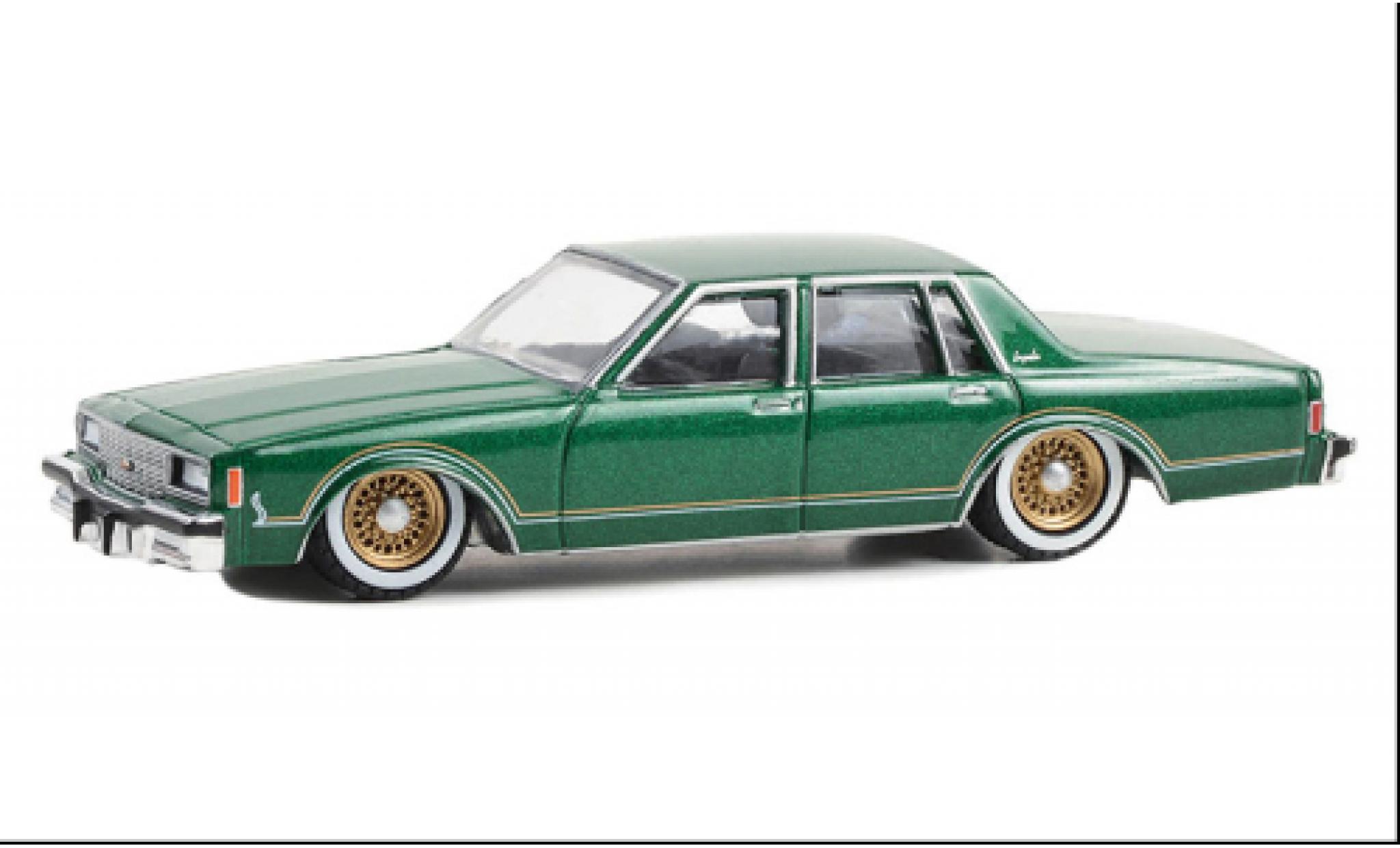 Chevrolet Impala 1/64 Greenlight metallise green 1985 diecast model cars