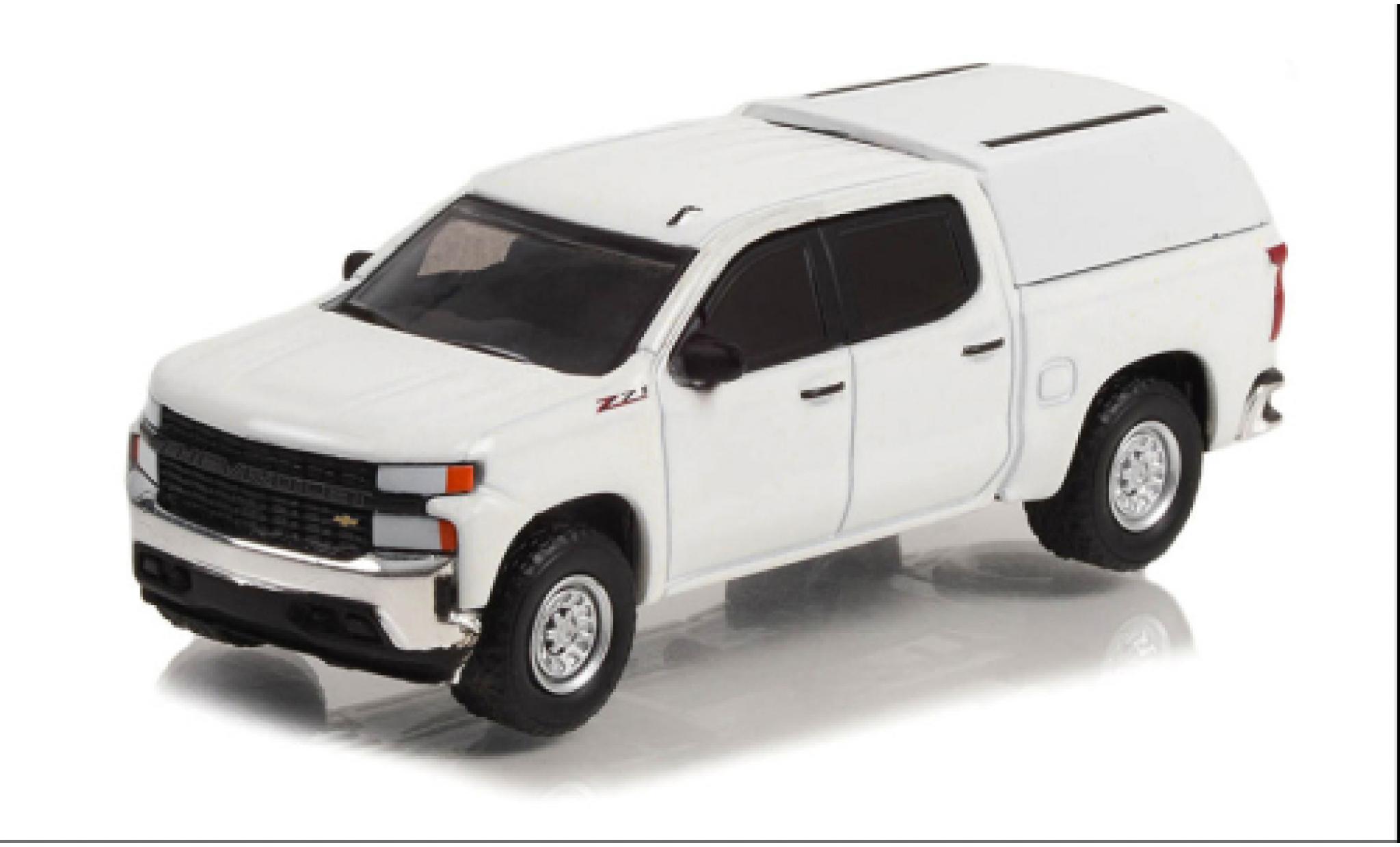 Chevrolet Silverado 1/64 Greenlight W/T white 2022 diecast model cars
