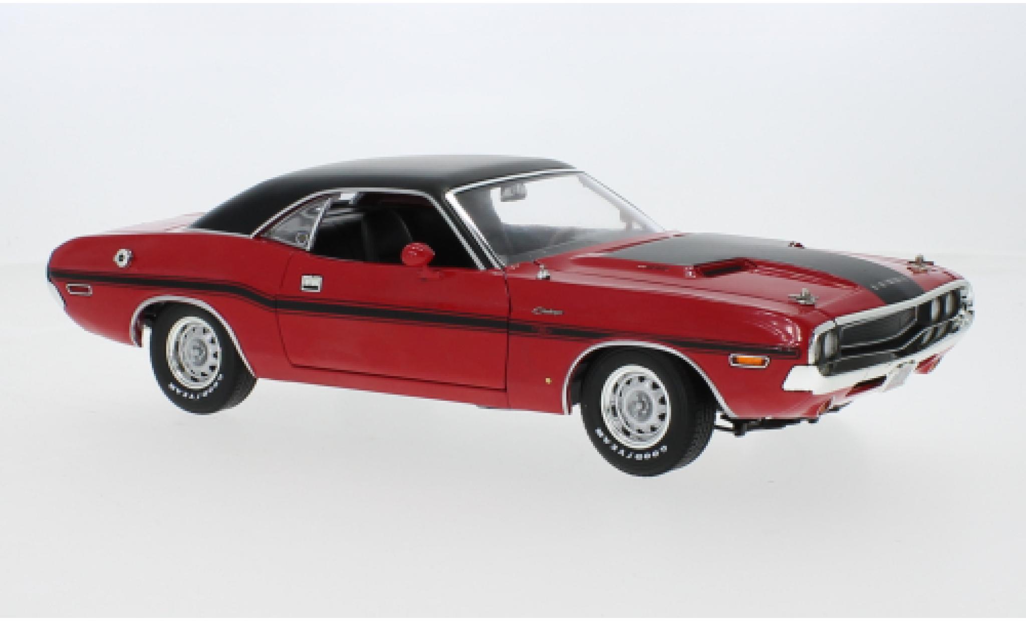 Dodge Challenger 1/18 Greenlight R/T 440 Six-Pack red/black M. Norms 1970 diecast model cars