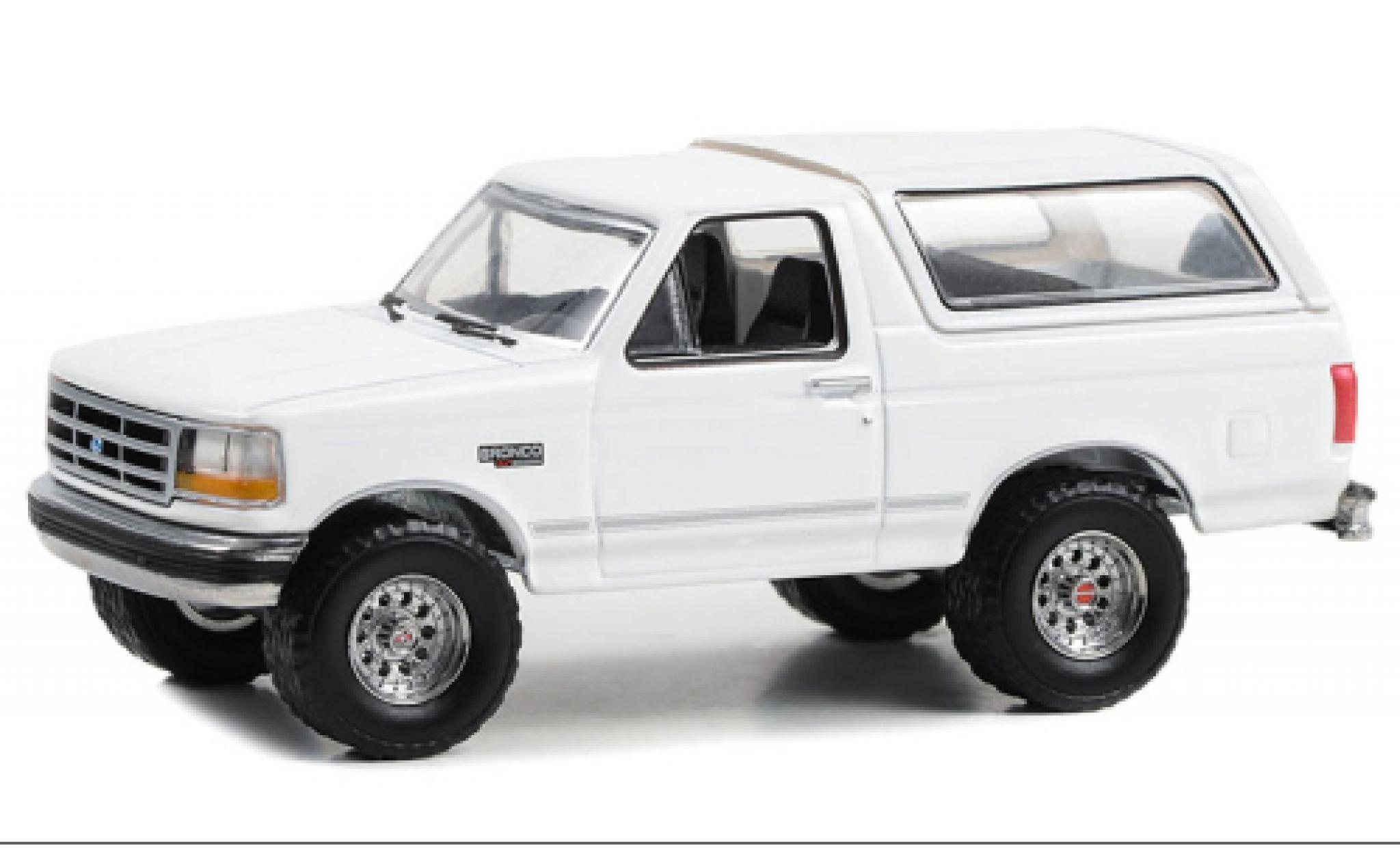 Ford Bronco 1/64 Greenlight XLT white 1993 diecast model cars