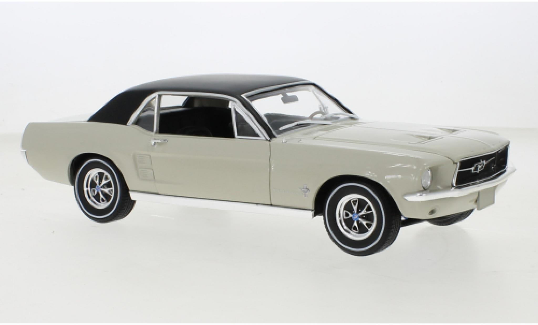 Ford Mustang 1/18 Greenlight grey/black 1967 diecast model cars