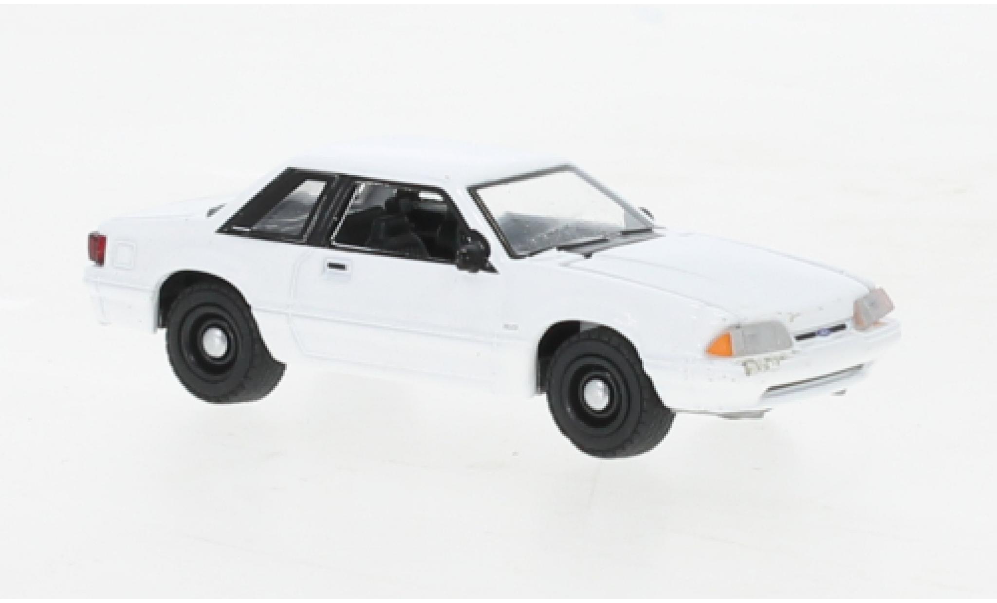 Ford Mustang 1/64 Greenlight SSP white 1987 diecast model cars