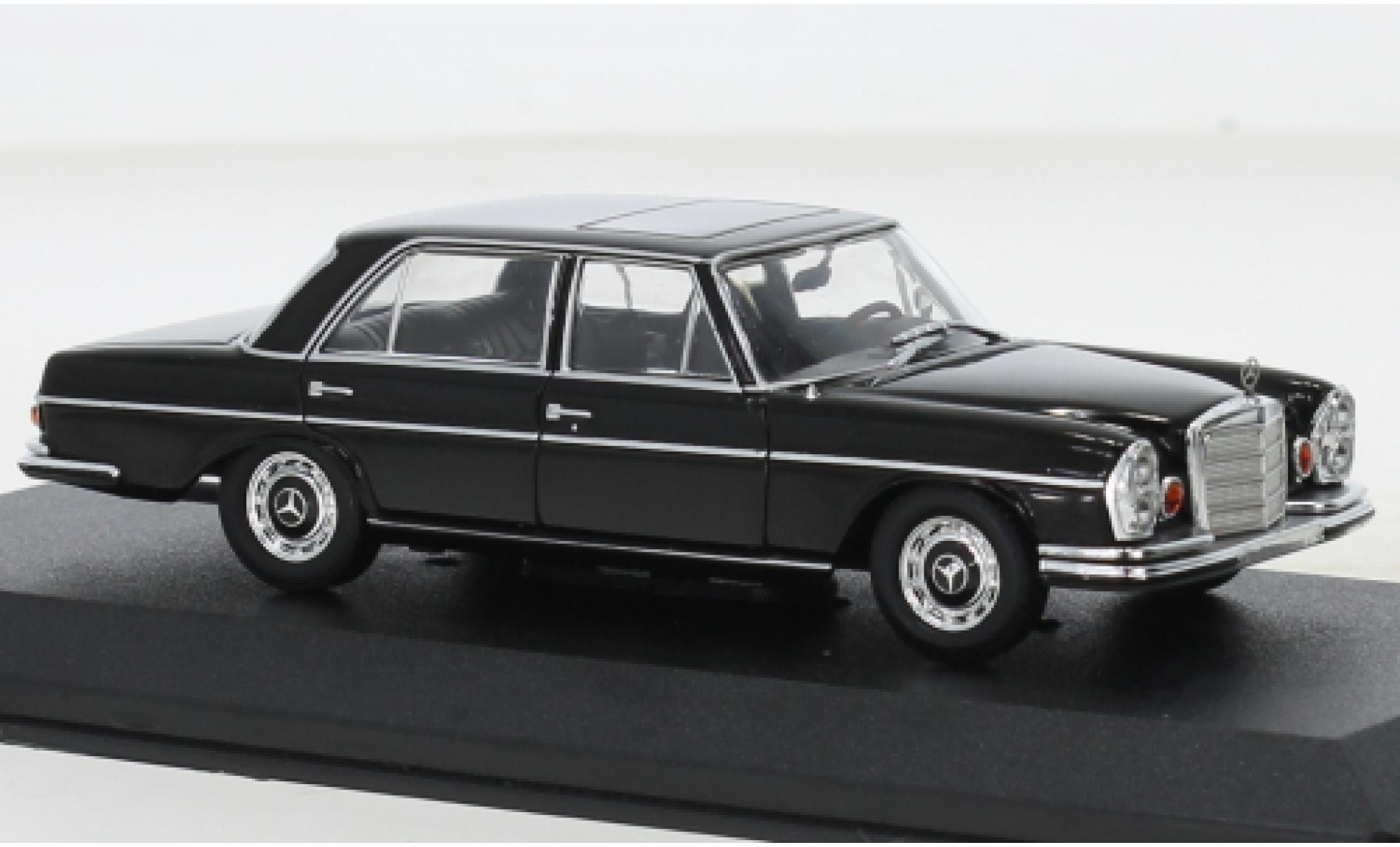 Mercedes 280 1/43 Greenlight SEL 4.5 (W108) black Rocky IV 1972 diecast model cars