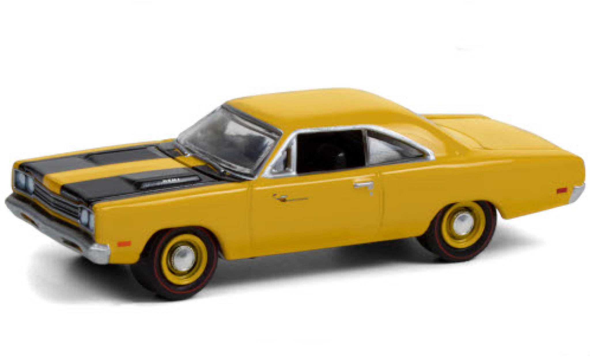 Plymouth Road Runner 1/64 Greenlight yellow/black 1969 Pawn Stars diecast model cars