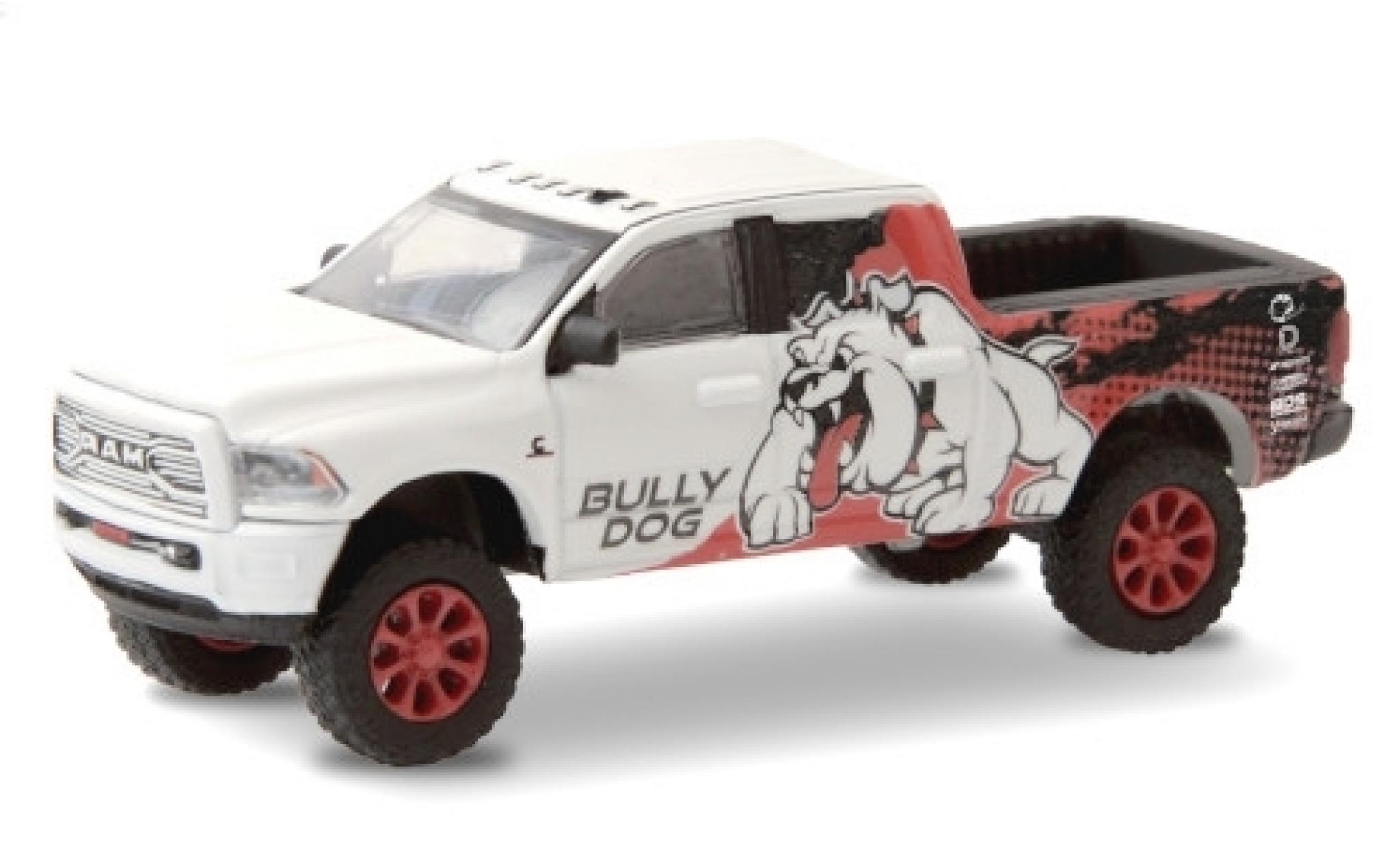 RAM 3 1/64 Greenlight 500 Sport Bully Dog 2017 diecast model cars