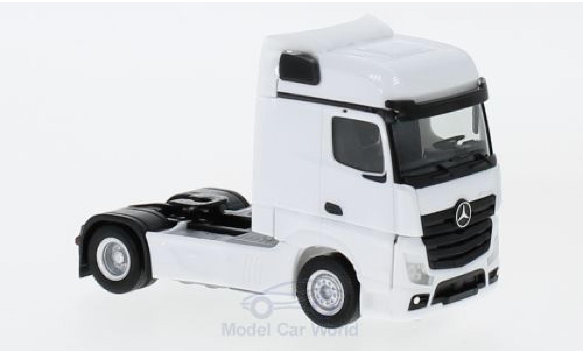 Mercedes Actros 1/87 Herpa Bigspace white 2018 Zugmaschine diecast model cars