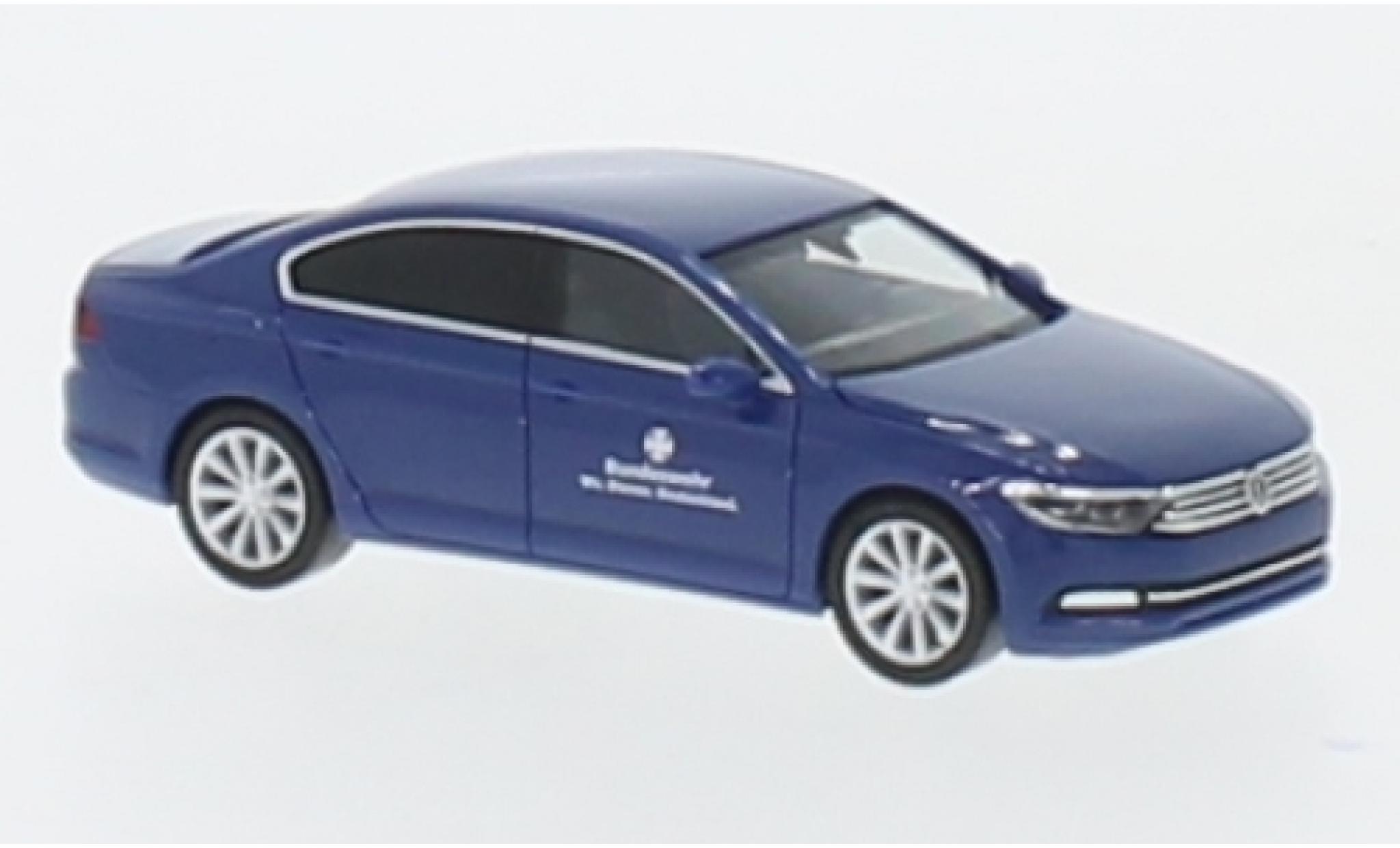 Volkswagen Passat 1/87 Herpa Limousine blue Bundeswehr Fuhrpark Service diecast model cars