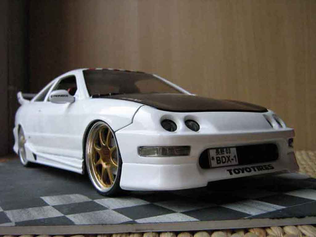 Honda Integra Type R 1/18 Hot Wheels Type R jdm white diecast model cars