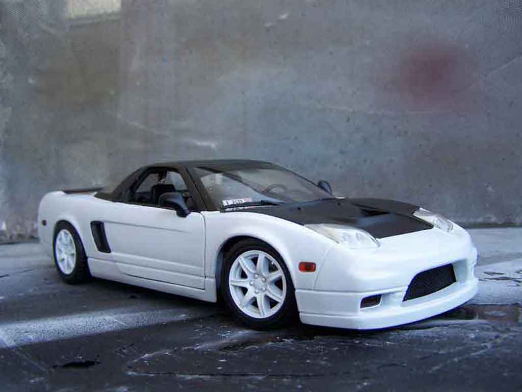 Honda NSX 1/18 Motormax type r white diecast model cars