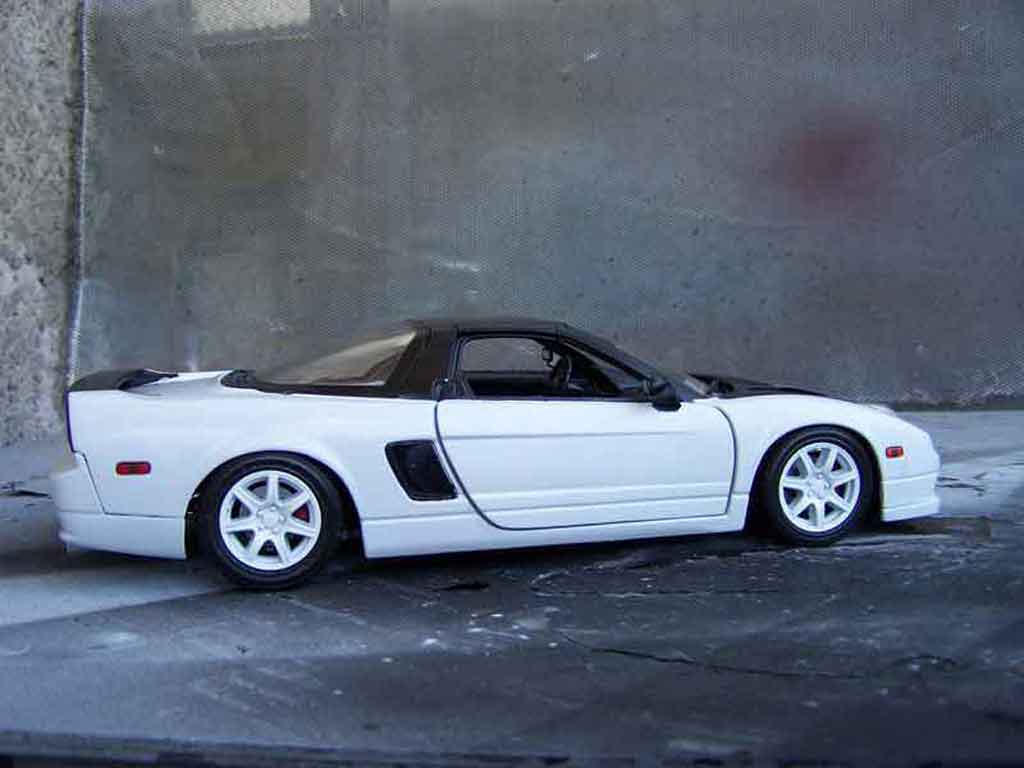 Honda NSX Base type r white 1/18 Motormax